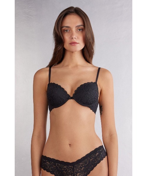 入荷中 新品】Intimissimi ブラックレースブラジャーショーツセット 80C 下着・アンダーウェア