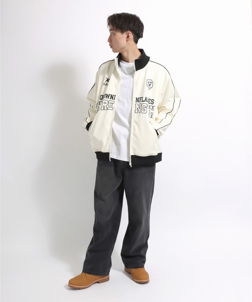 極美品/XL相当 パーリーゲイツ　トラックジャケット　ナイロン　ストライプ　ロゴ ジャージ フロントロゴプリント サイドライントラックジャケット