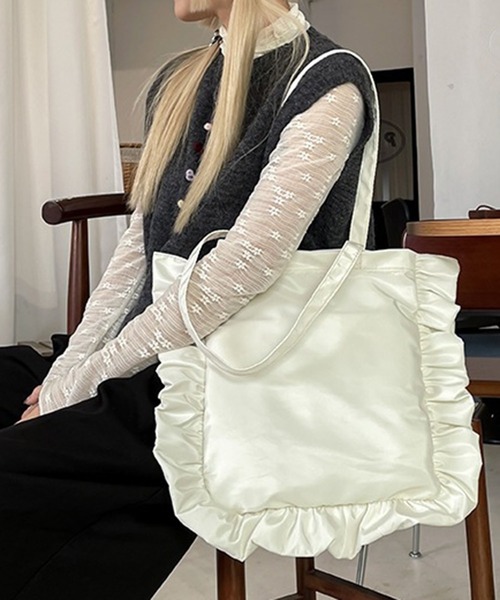 LeSportsac×Lee●ナイロントートバッグフリルハンドル LeSportsac×Lee○ナイロントートバッグフリルハンドル