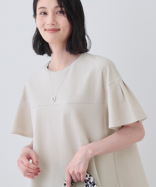 tシャツ 「洗える／体型カバー」凹凸素材フレアデザイントップス レディースの画像