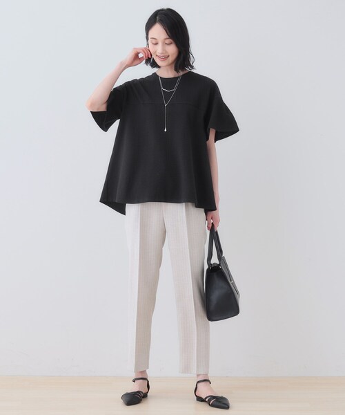 tシャツ 「洗える／体型カバー」凹凸素材フレアデザイントップス レディースの画像