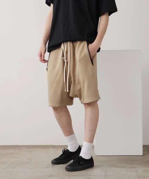ラ*テ様 FOG essentialsショートパンツ ラ*テ様 FOG essentialsショートパンツ（FEAR OF GOD(フィアオブ