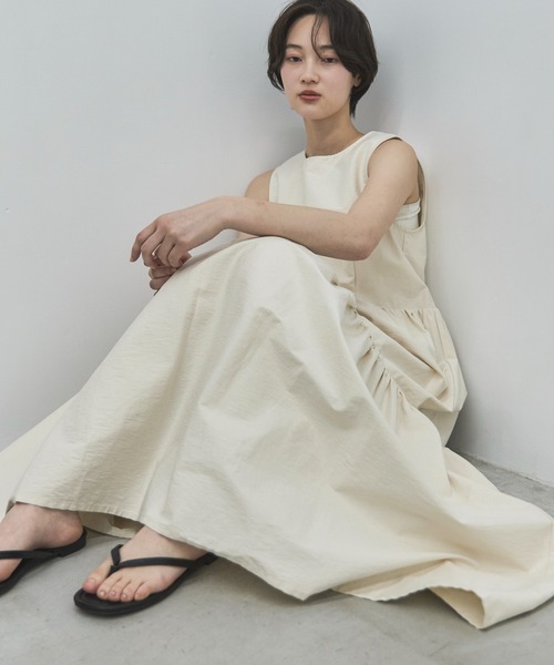 journal standard luxe キュプラタフタフリーフェイワンピース feepur（フェピュール） ワンピース タフタティアードワンピース