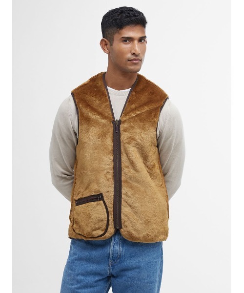 Barbour（バブアー） tシャツ フロントジップ ファー ライナー ベスト