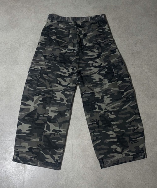 【完売品】Deaile バギーデニム 迷彩 Lサイズ pants 完売品】Deaile バギーデニム 迷彩 Lサイズ pants - メルカリ