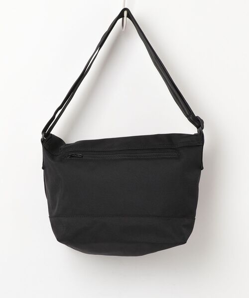 Y's（ワイズ） メッセンジャーバッグ「NEW ERAコラボ」 - ブラック