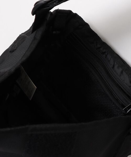 Y's（ワイズ） メッセンジャーバッグ「NEW ERAコラボ」 - ブラック