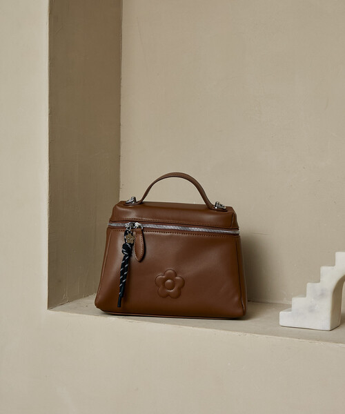 MARY QUANT（マリークヮント） ショルダーストラップ ショルダーバッグ