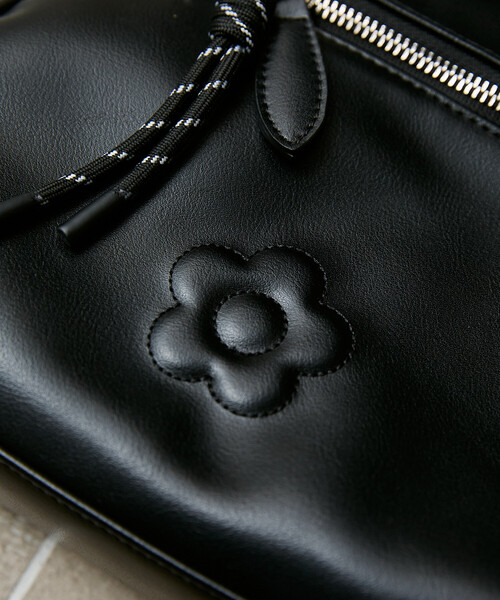 MARY QUANT（マリークヮント） ショルダーストラップ ショルダーバッグ