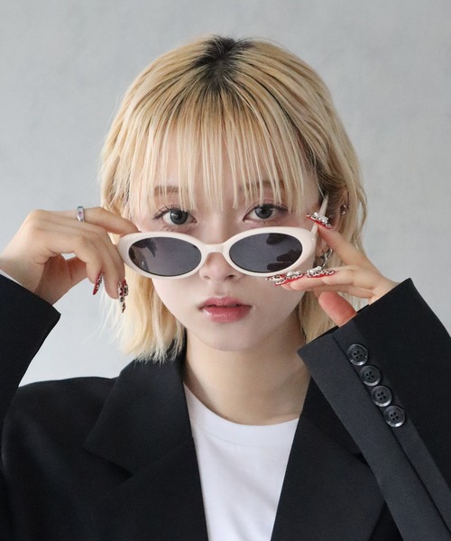 BARELY BLUE サングラス 「 BARELY BLUE / ベアリーブルー 」 オーバル