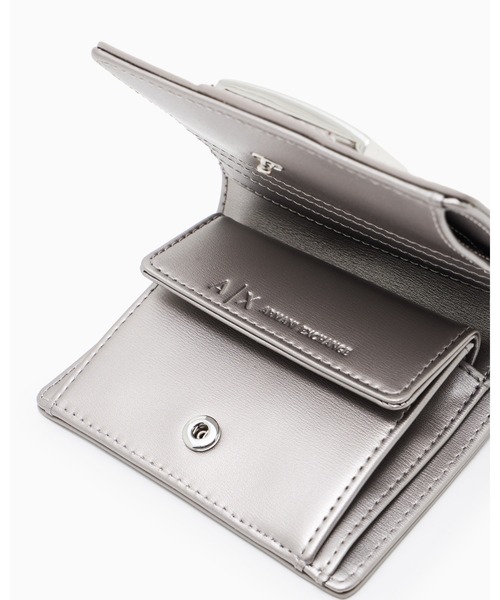 洗練されたデザイン　アルマーニ エクスチェンジコインケース付きカードホルダー ARMANI EXCHANGE 財布 「A|X アルマーニ エクスチェンジ」AXロゴ