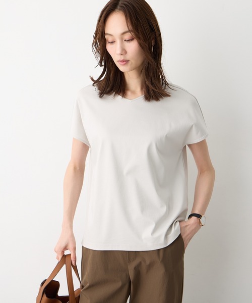 即発送！お値下げ歓迎♡ A.P.C. ホワイト Vネックセーター a.p.c（ファッション）（襟首タイプ：Vネック）の商品一覧 通販