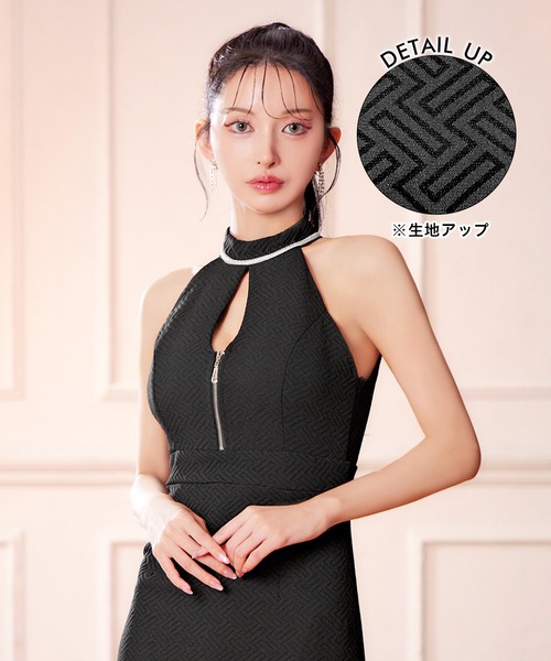 スクイーズ ドレス she was more than a woman, a goddess for all it seems. 🤍