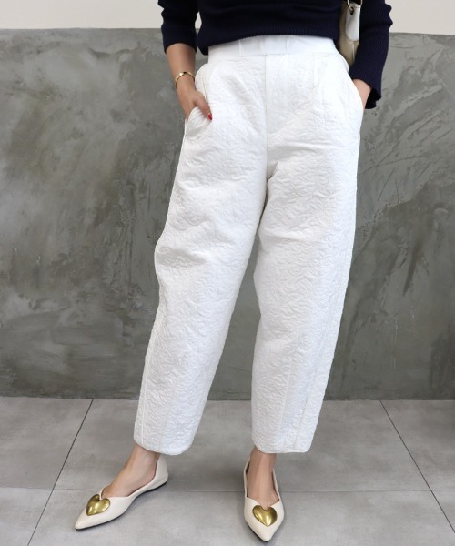 フラワーキルティングパンツ　Mサイズ DONOBAN（ドノバン） パンツ フラワーキルティングパンツ レディース