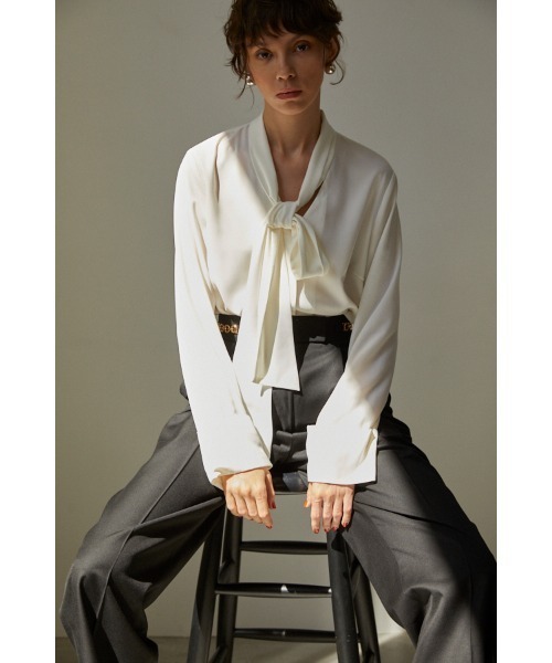 ブラウス シャツ Helga Bow Tied Blouse オフボディボウタイブラウス レディース