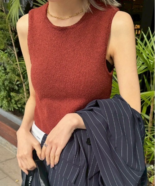 Ameri（アメリ） タンクトップ ノースリーブ 25SS USEFUL CUP KNIT