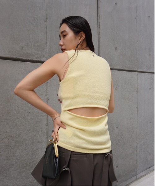 Ameri（アメリ） タンクトップ ノースリーブ 25SS USEFUL CUP KNIT