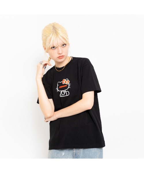 tシャツ HELLO KITTY × atmos pink Foam Print T-shirt / ハローキティ X アトモス ピンク フォーム プ sanrio tシャツ HELLO KITTY × atmos pink Foam Print T-shirt