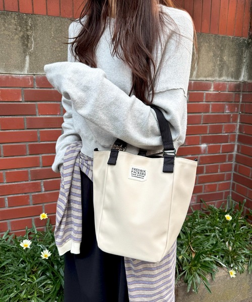 FREDRIK PACKERS（フレドリックパッカーズ） ショルダーバッグ バッグ