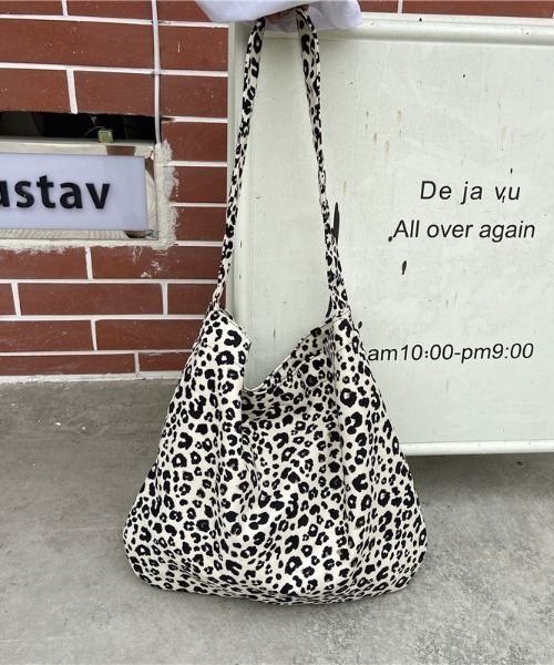 初期A・BATHING APE ヒョウ柄モチーフトートバッグ 強撥水加工】きちんと感のあるころんとかわいい小ぶりなトート