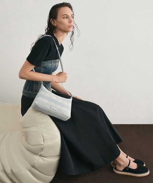 CHARLES ＆ KEITH ショルダーバッグ バッグ Ida アイダ ニット