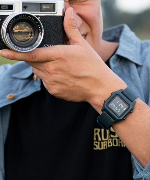 NIXON 「NIXON」 デジタル腕時計 FREE ブラック×ゴールド メンズ