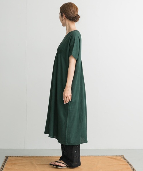 リネンレーヨンVネック切替ギャザーワンピース　完売品　ロングワンピ 今季 URBAN RESEARCH DOORS ワンピース リネンレーヨンVネック切替