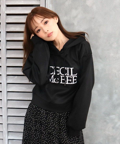 CECIL McBEE（セシルマクビー） パーカー 刺繍ロゴパーカー レディース