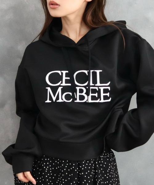 CECIL McBEE（セシルマクビー） パーカー 刺繍ロゴパーカー レディース