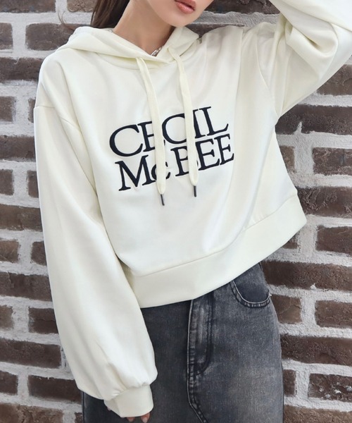 CECIL McBEE（セシルマクビー） パーカー 刺繍ロゴパーカー レディース