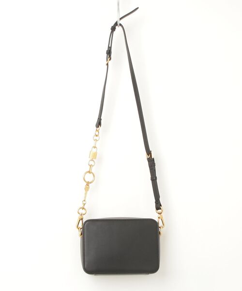 ​【新品タグ付】CHARLES & KEITH ショルダーバッグ ゴールド 金具 CHARLES ＆ KEITH（チャールズ&キース） 「CHARLES & KEITH