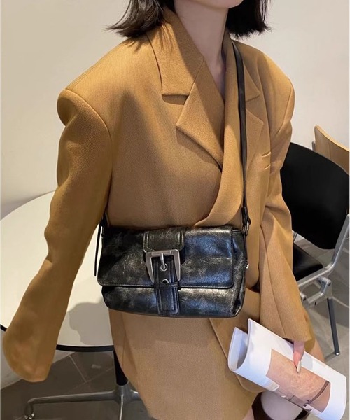 LA VORAGINE（ラ ヴォラジネ） ショルダーバッグ バッグ 2wayスクエア