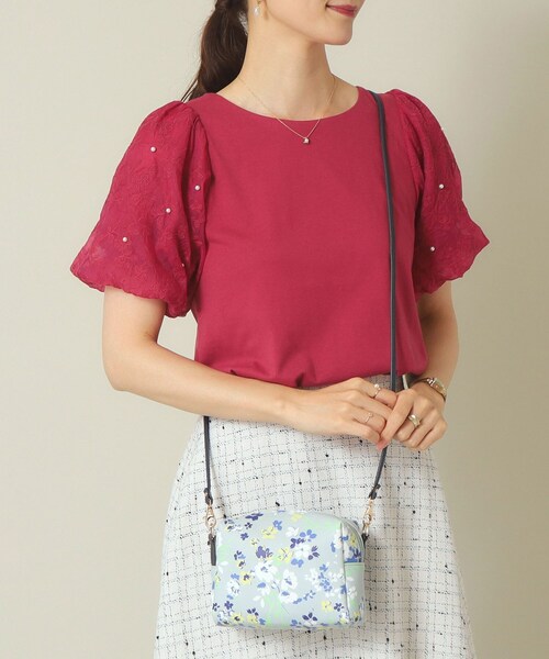 花模様エンボス がま口 2WAY 大人のハンド＆ショルダー 合皮 楽天市場】フラワー 花 バッグ レディース ネオプレン 2way
