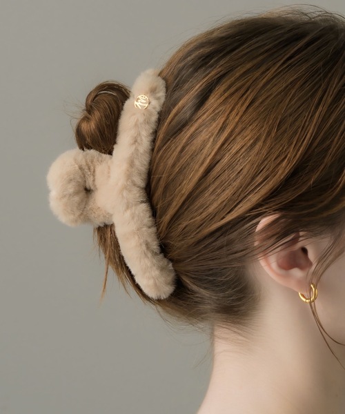 MEOVV OFFICIAL MD HAIR CLIP SET ヘアクリップ MEOVV OFFICIAL MD HAIR CLIP SET ヘアクリップ - メルカリ