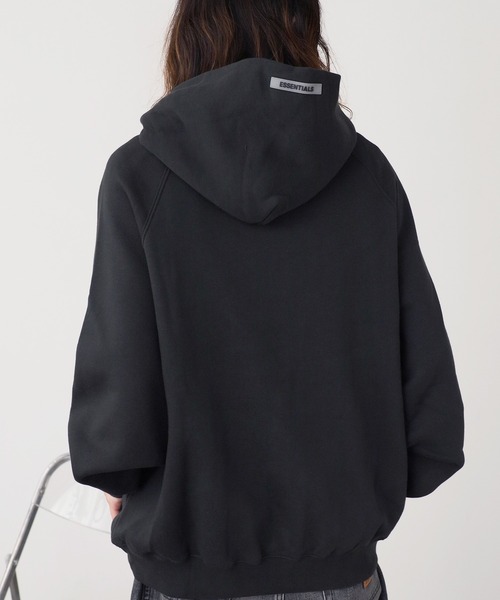 FOG ESSENTIALS ブラックパーカー FOG ESSENTIALS パーカー ESSENTIALS/エッセンシャルズ FRONT
