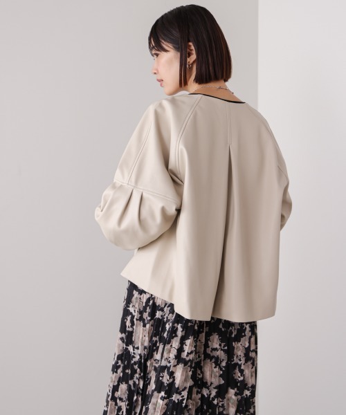 Bou Jeloud（ブージュルード） コート アウター フレアスリーブ