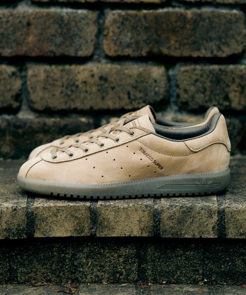  TOBACCO スニーカー ベージュ系 adidas tobacco（色：ベージュ系）のおすすめ人気商品一覧 通販