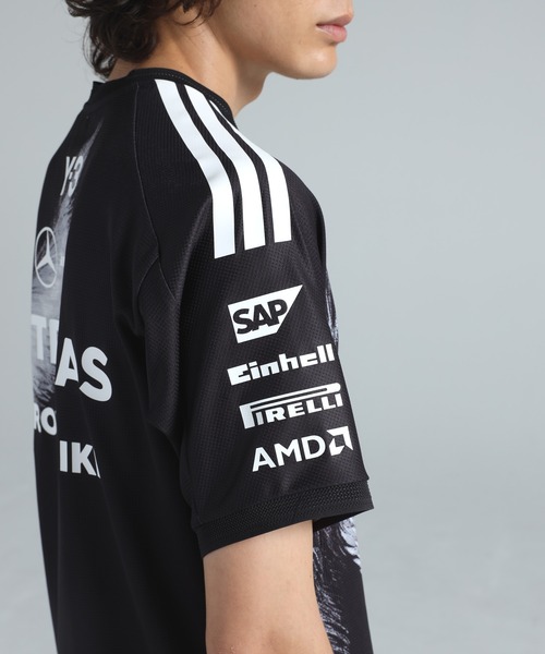 Y-3 tシャツ MERCEDES - AMG PETRONAS FORMULA 1 TEAM DRIVER SHORT