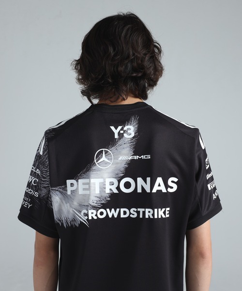 Y-3 tシャツ MERCEDES - AMG PETRONAS FORMULA 1 TEAM DRIVER SHORT