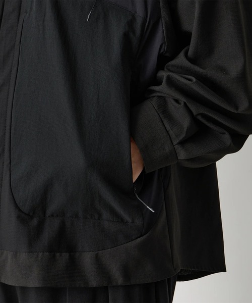 シャツ 「White Mountaineering/ホワイトマウンテニアリング」MULTI POCKET SHIRT メンズの画像