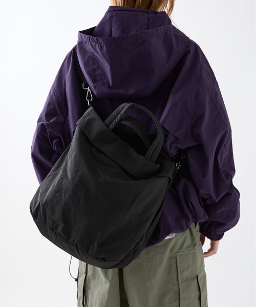 黒 ナイロン ショルダーバッグ　meltum meltum ショルダーバッグ NYLON MESSENGER BAG / ナイロン