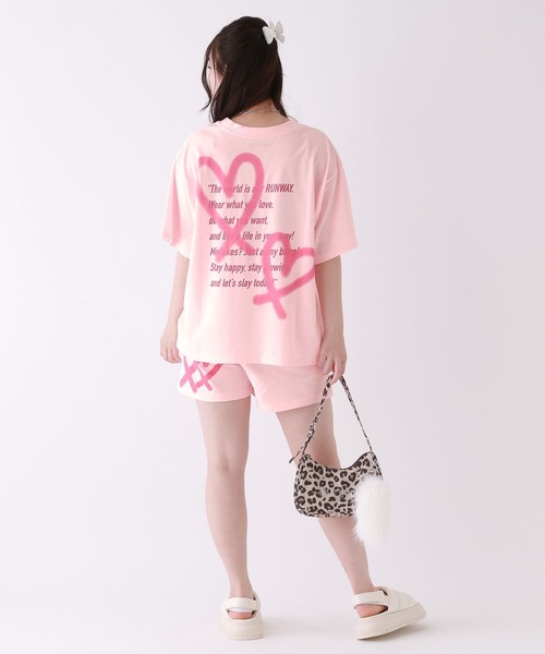 repipi armario（レピピアルマリオ） セットアップ スプレーロゴ