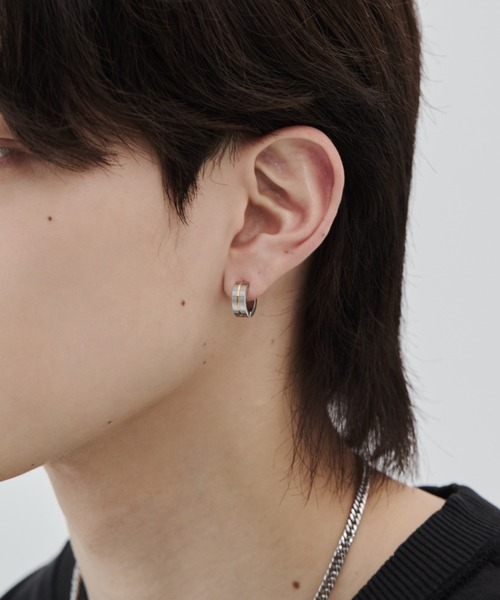 WYZ ピアス 「 金属アレルギー対応 」ゴールドライン フープピアス