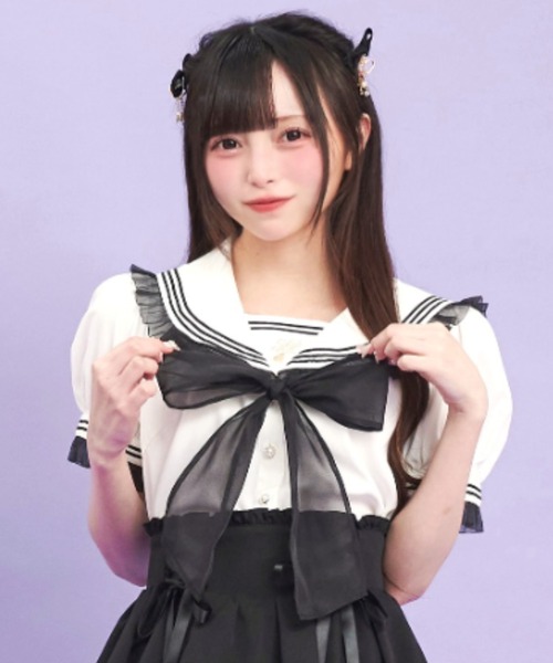 Secret Honeyフリル付きホワイトシャツ シークレットハニー Secret Honey ピンタックヨークパール襟