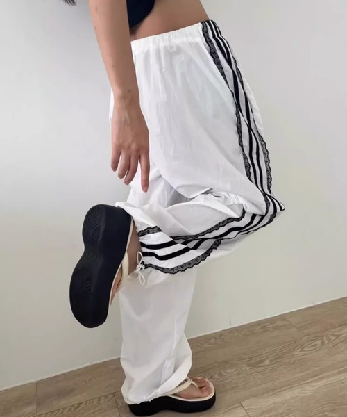 ワイドパンツ パンツ シャリ感素材サイドレーストラックパンツ レディース | ブランド登録なし | 13