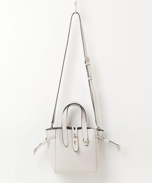 FURLA ○ 2wayバッグ FURLA（フルラ） ワンポイント2WAYバッグ - ホワイト レディース
