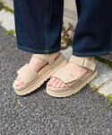 厚底 ugg サンダル 夏 UGG/アグ W ...の詳細画像2