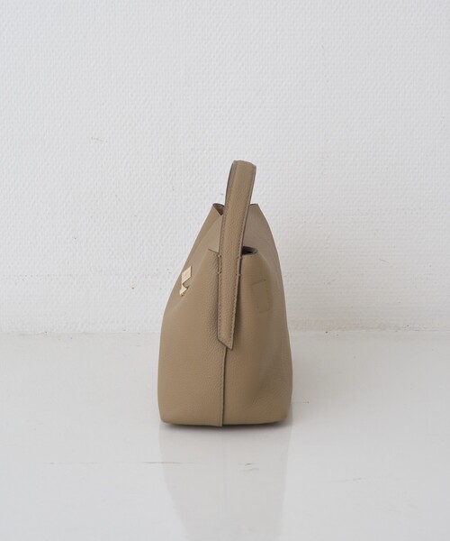 【美品】PUNTI./プンティ MAGNOLIA ショルダーバッグ ミルク PUNTI.（プンティ） ショルダーバッグ バッグ 「PUNTI. / プンティ