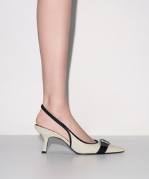 CHARLES ＆ KEITH（チャールズ&キース） パンプス バックル ポイン