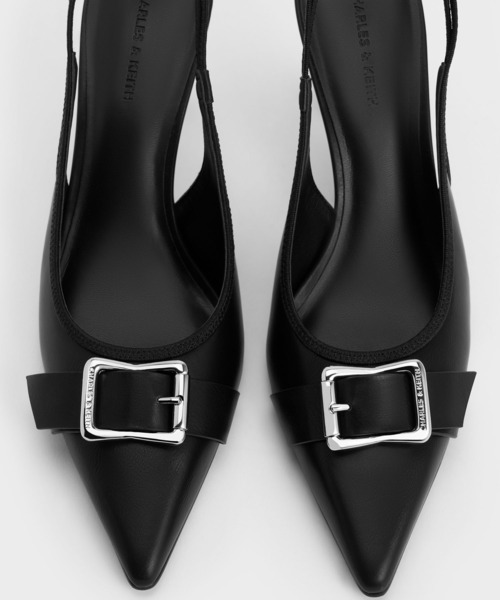 ほぼ未使用CHARLES & KEITHのパンプス CHARLES ＆ KEITH（チャールズ&キース） パンプス バックル ポイン
